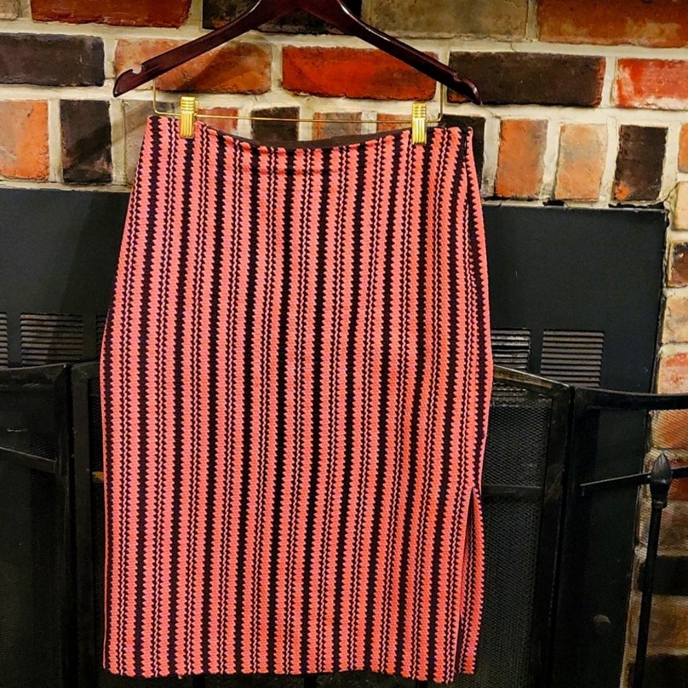 Heavy knitted skirt